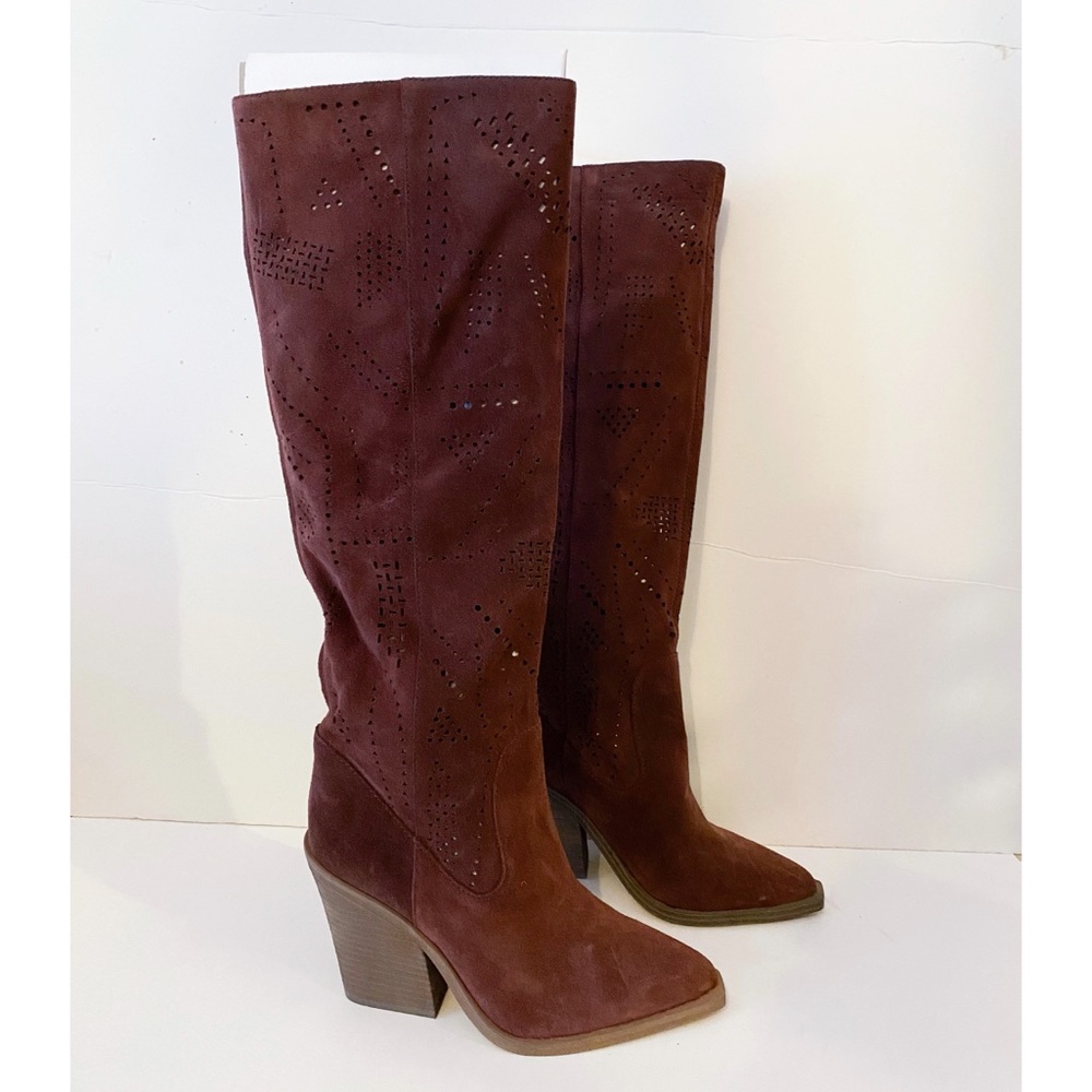 NEW VINCE CAMUTO leather boots